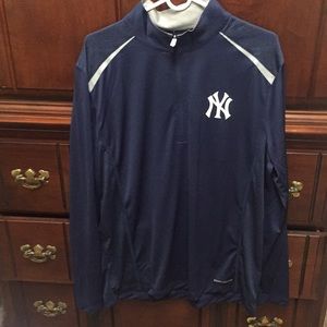 New York Yankees Pullover!